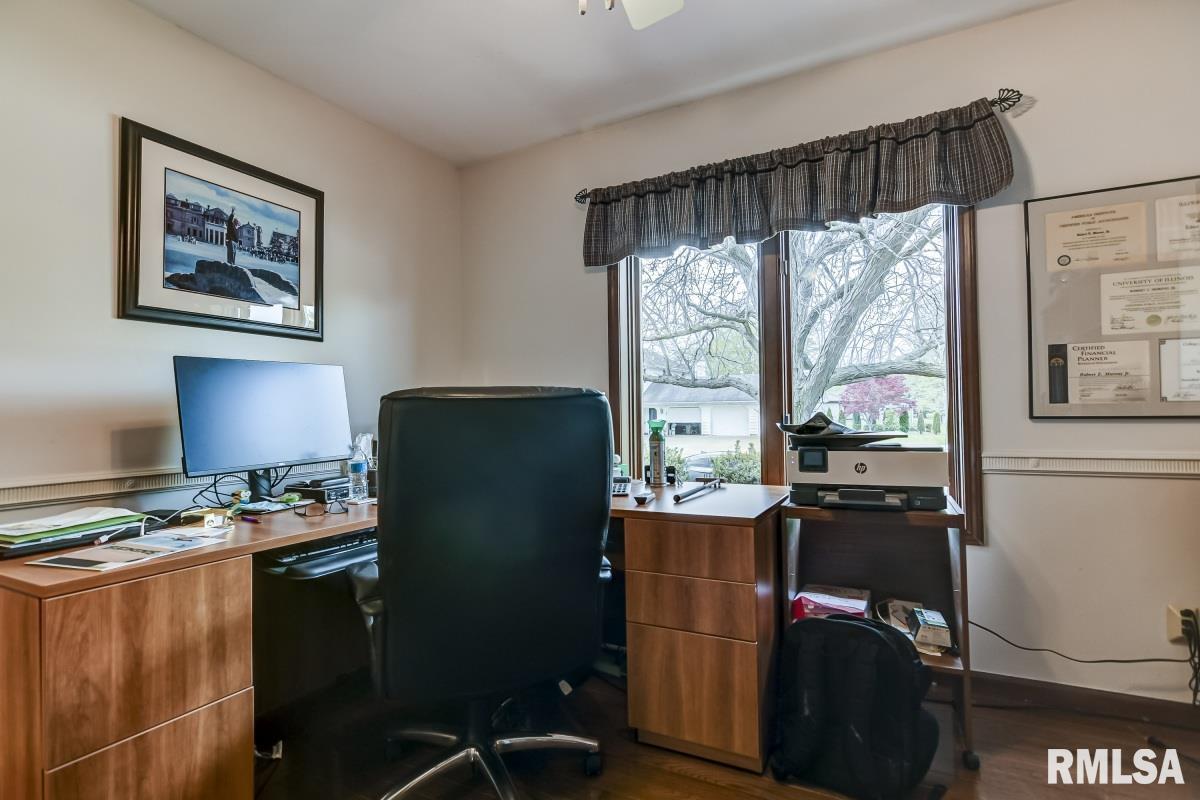 404 Golf Road Springfield, IL 62704 - Photo 40 of 47