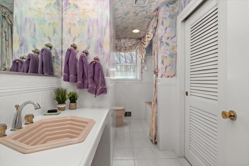 51 Saxon Road Westwood, MA 02090 - Photo 27 of 35 Gallery Image 27