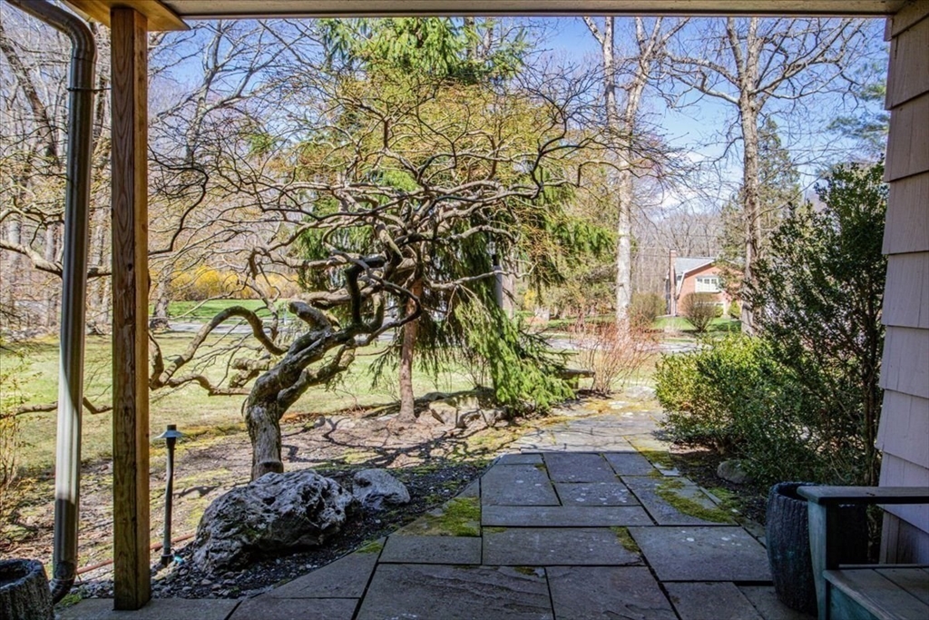 51 Saxon Road Westwood, MA 02090 - Photo 8 of 35 Gallery Image 8