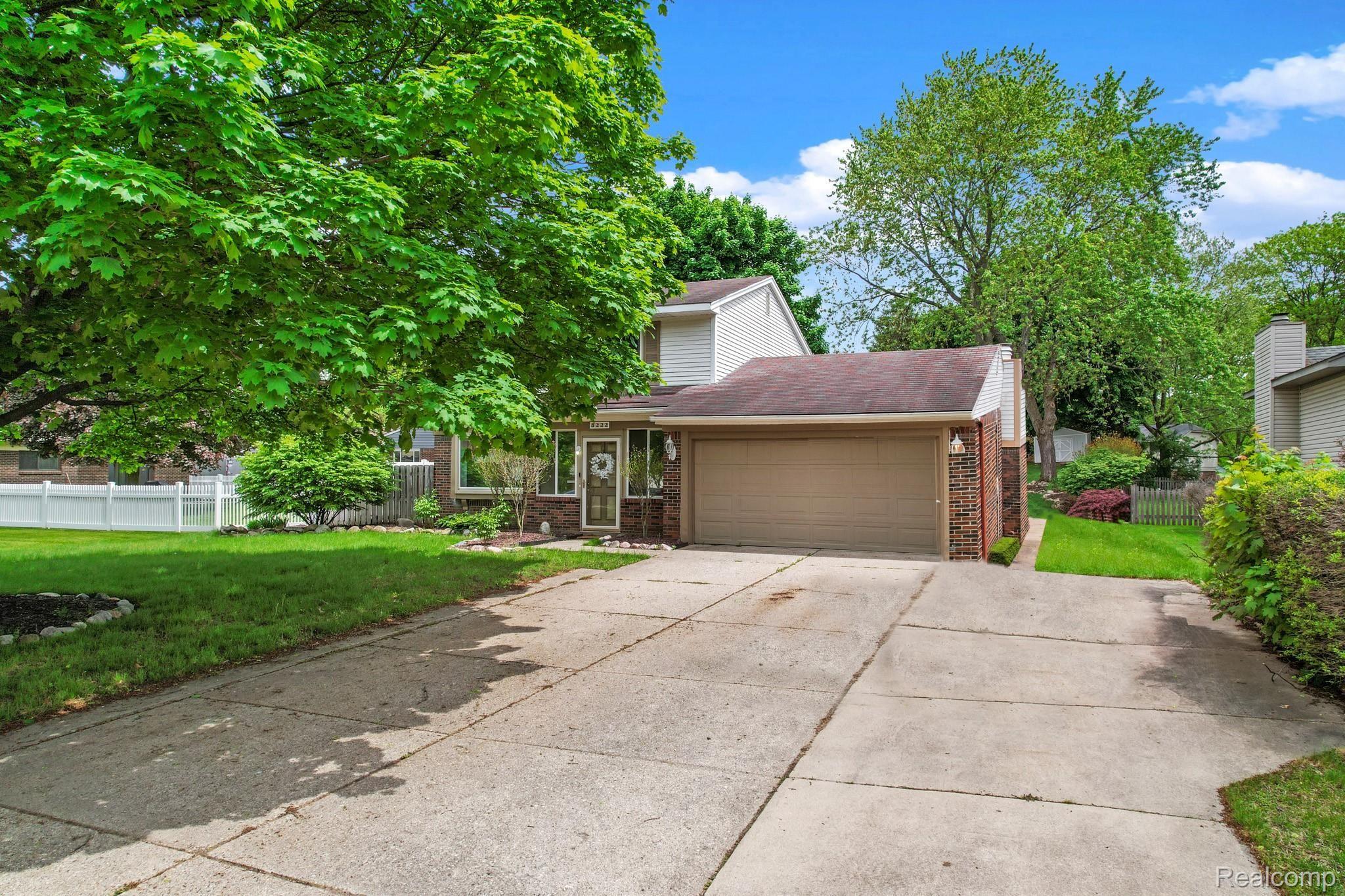 5222 Timber Ridge Trail Clarkston, MI 48346 - Photo 4 of 33 DJI_0686.jpg