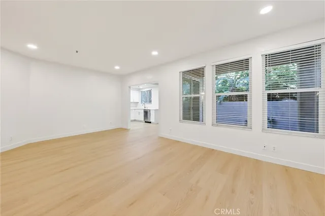 $4,100 | 78 Magellan Aisle, Irvine, CA 92620