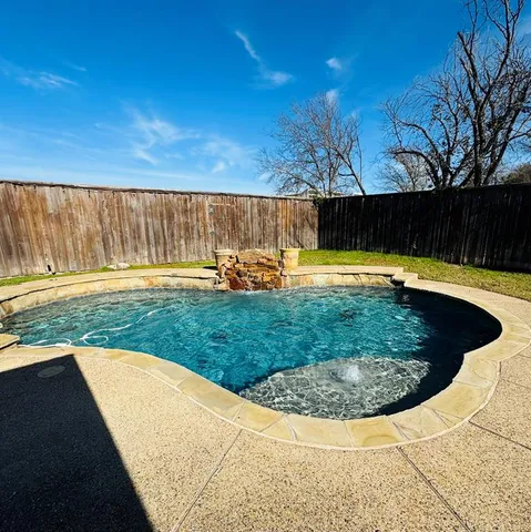 $2,600 | 2615 Gladiolus Lane, Dallas, TX 75233