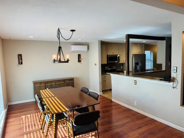 $2,600 | 2615 Gladiolus Lane, Dallas, TX 75233