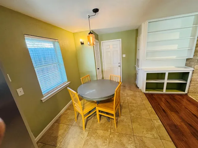 $2,600 | 2615 Gladiolus Lane, Dallas, TX 75233