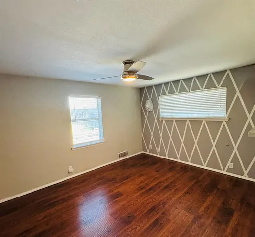 $2,600 | 2615 Gladiolus Lane, Dallas, TX 75233