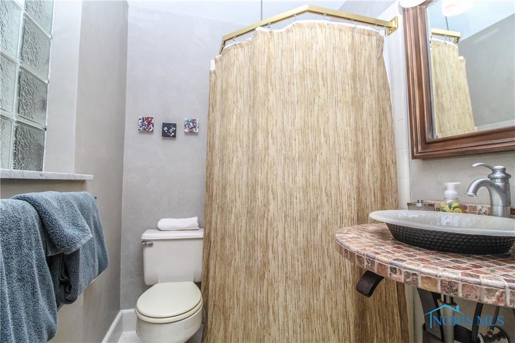 3543 Edgevale Road Toledo, OH 43606 - Photo 34 of 49 Gallery Image 34