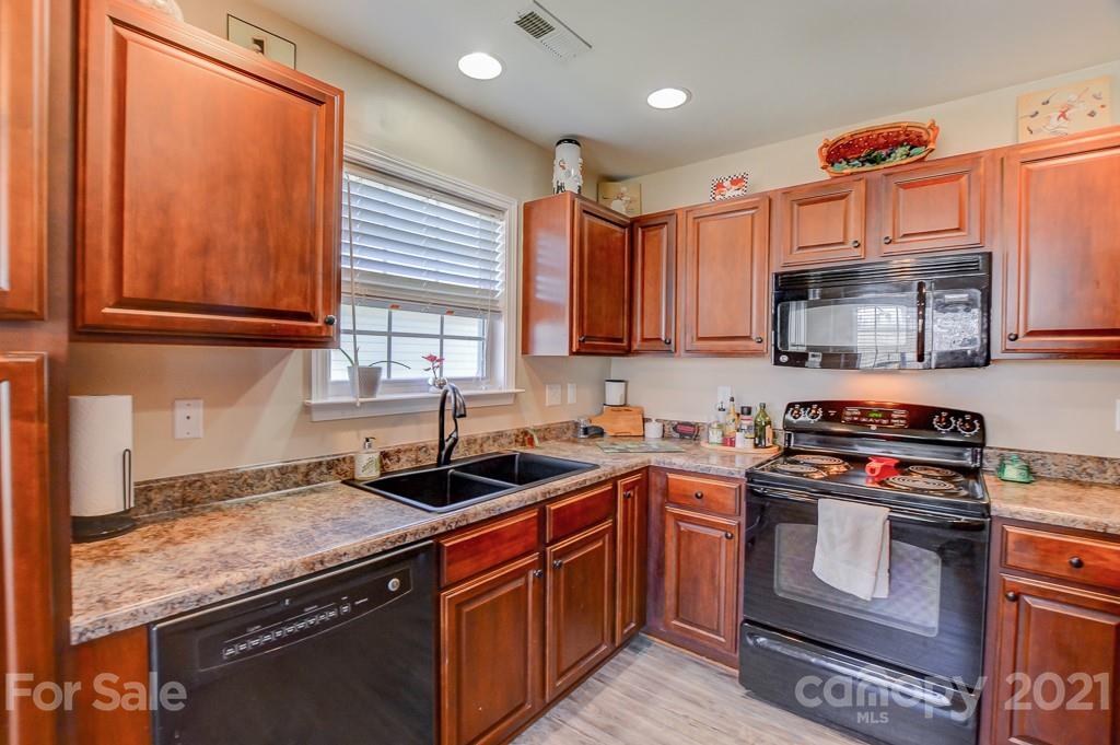 172 Lumber River Road Fletcher, NC 28732 - Photo 12 of 28