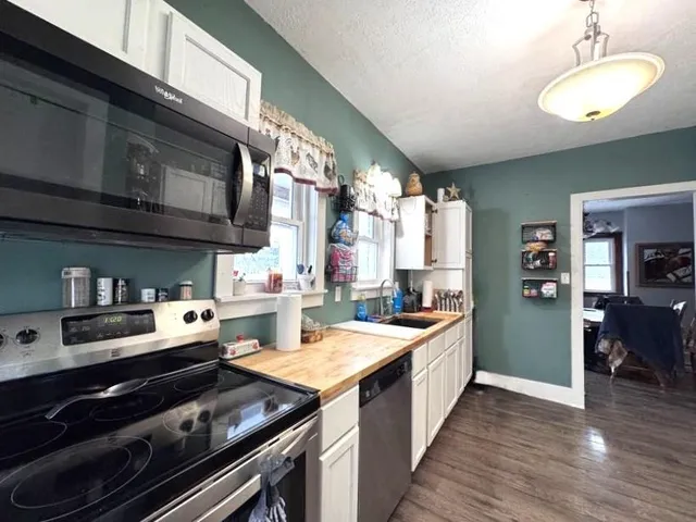 $260,000 | 814 25th Avenue, Monroe, WI 53566