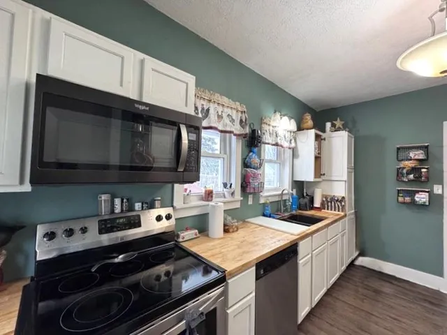 $260,000 | 814 25th Avenue, Monroe, WI 53566