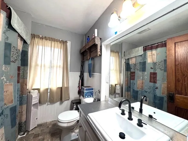 $260,000 | 814 25th Avenue, Monroe, WI 53566