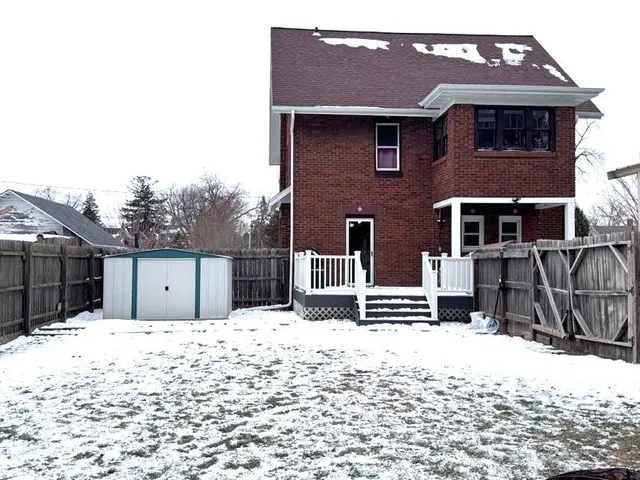 $260,000 | 814 25th Avenue, Monroe, WI 53566