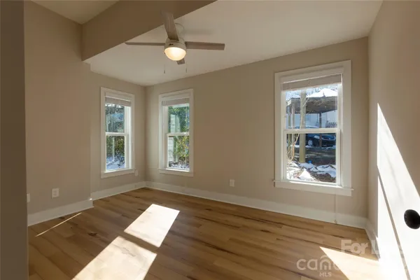 $1,950 | 309 Houston Street, Unit B, Davidson, NC 28036