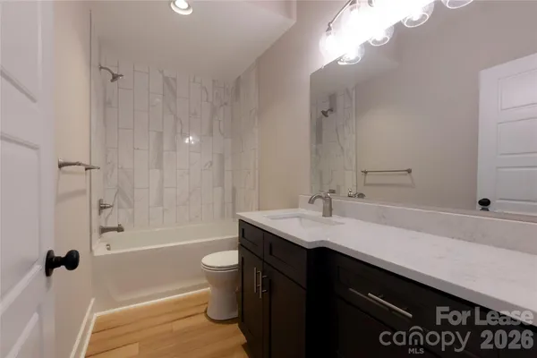 $1,950 | 309 Houston Street, Unit B, Davidson, NC 28036