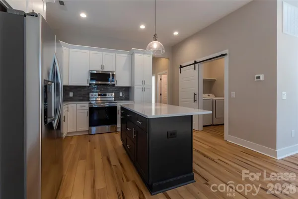 $1,950 | 309 Houston Street, Unit B, Davidson, NC 28036