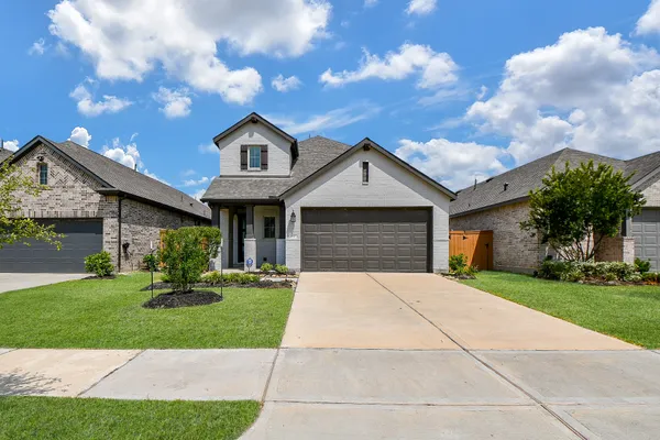 $2,400 | 943 Malibu Shr Lane, Katy, TX 77493