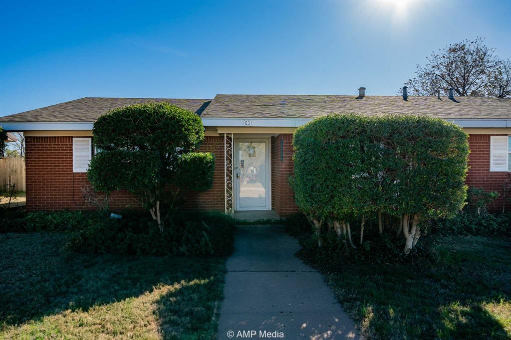 1631 20th Street Anson, TX 79501 - Photo 3 of 27