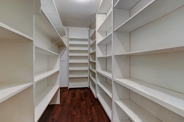 a view of walk in closet
