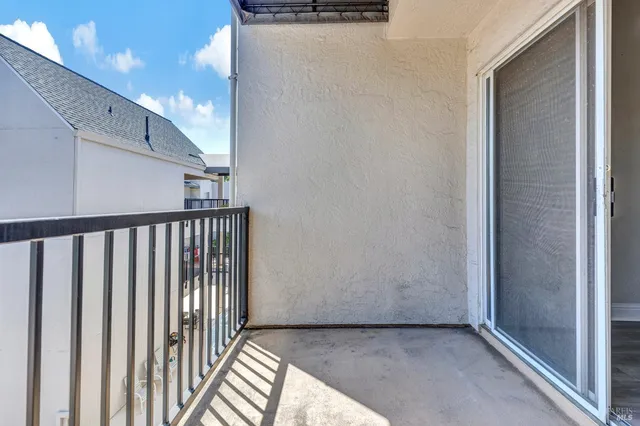 $509,999 | 3183 Wayside Plaza, Unit 319, Walnut Creek, CA 94597