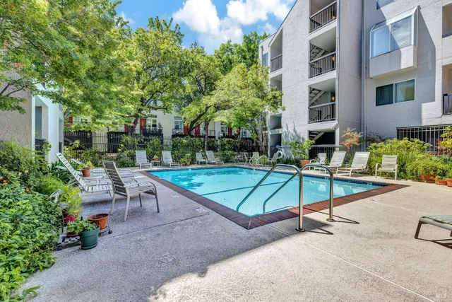 $509,999 | 3183 Wayside Plaza, Unit 319, Walnut Creek, CA 94597