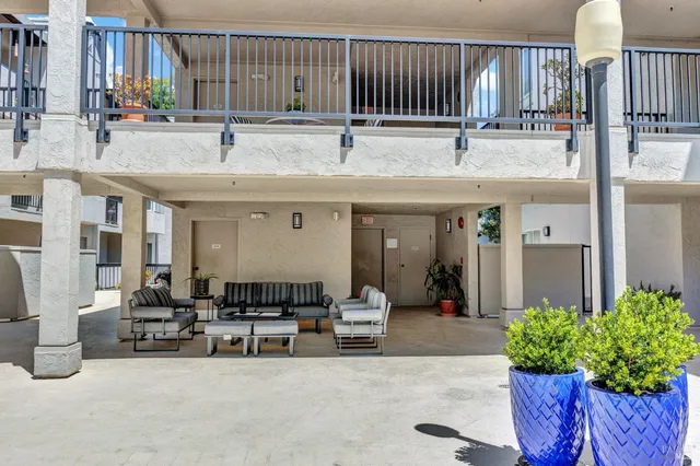 $509,999 | 3183 Wayside Plaza, Unit 319, Walnut Creek, CA 94597