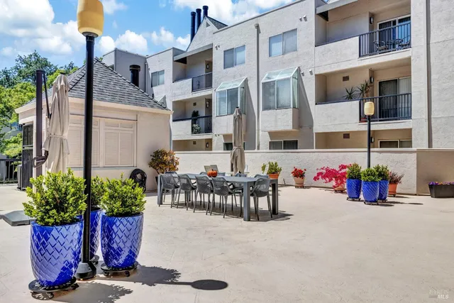 $509,999 | 3183 Wayside Plaza, Unit 319, Walnut Creek, CA 94597