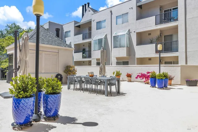 $509,999 | 3183 Wayside Plaza, Unit 319, Walnut Creek, CA 94597