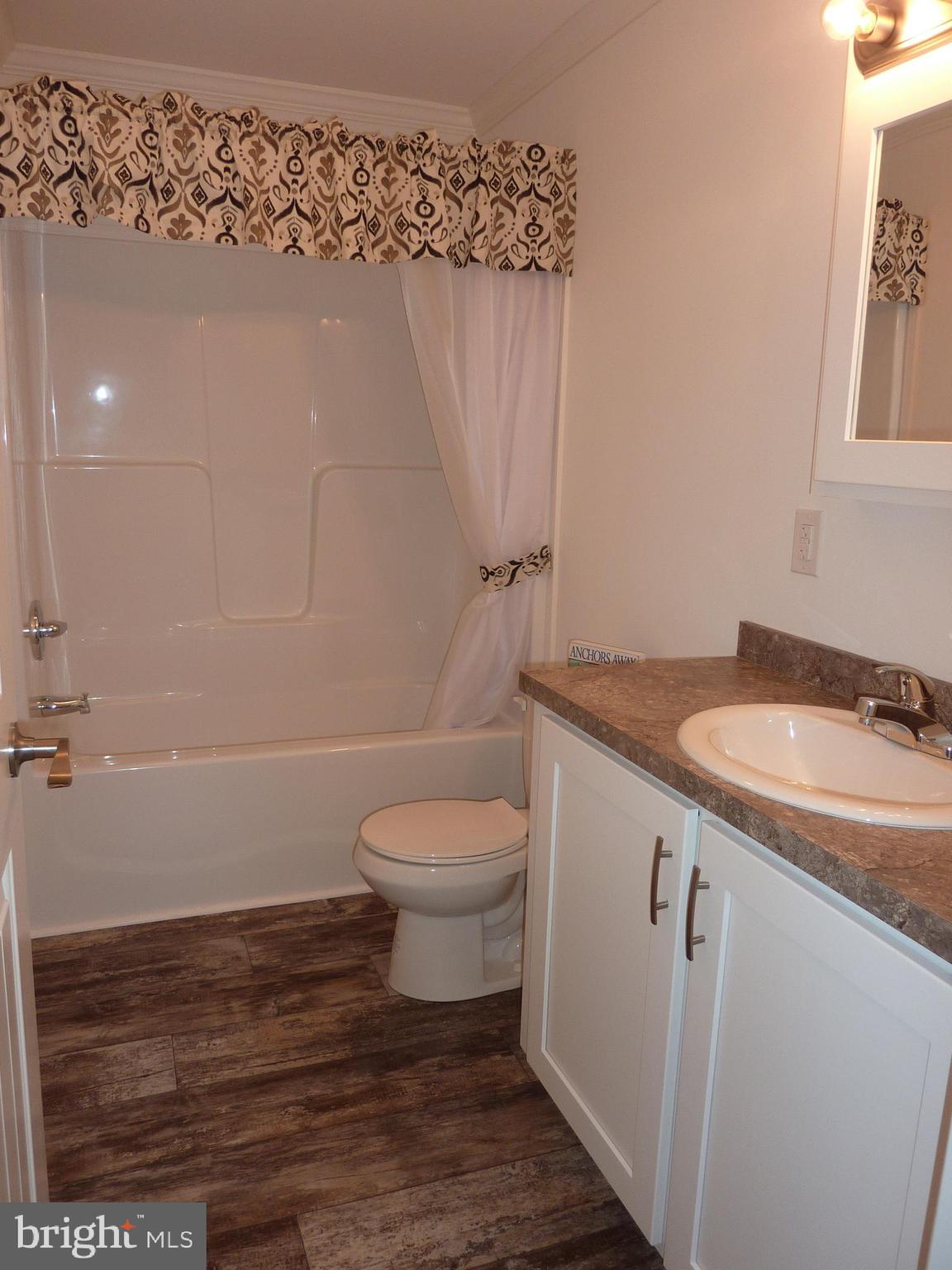 1235 Media Road Smyrna, DE 19977 - Photo 20 of 29 Hall Bathroom