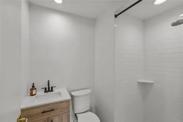 $775,000 | 35 Bagy Wrinkle Cove, Warren, RI 02885