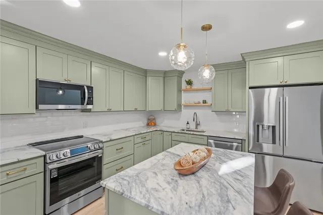 $775,000 | 35 Bagy Wrinkle Cove, Warren, RI 02885