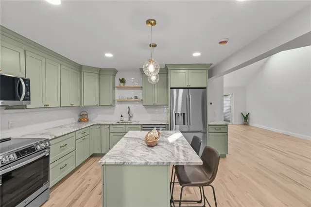 $775,000 | 35 Bagy Wrinkle Cove, Warren, RI 02885