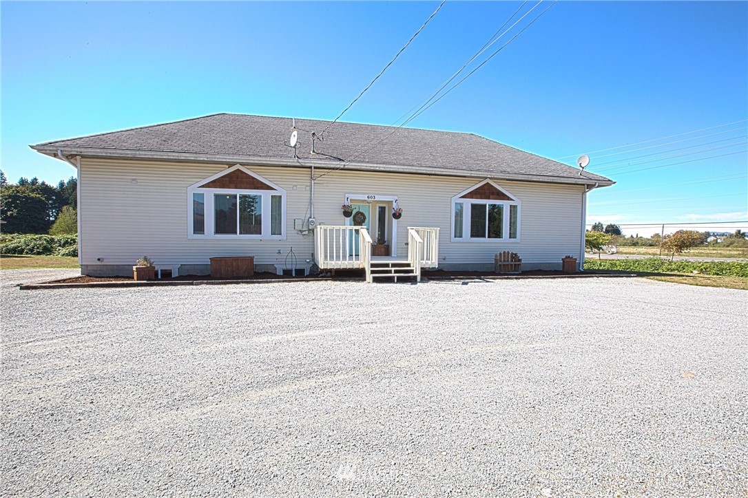 603 Gardner Road Burlington, WA 98233 - Photo 2 of 25 Gallery Image 2