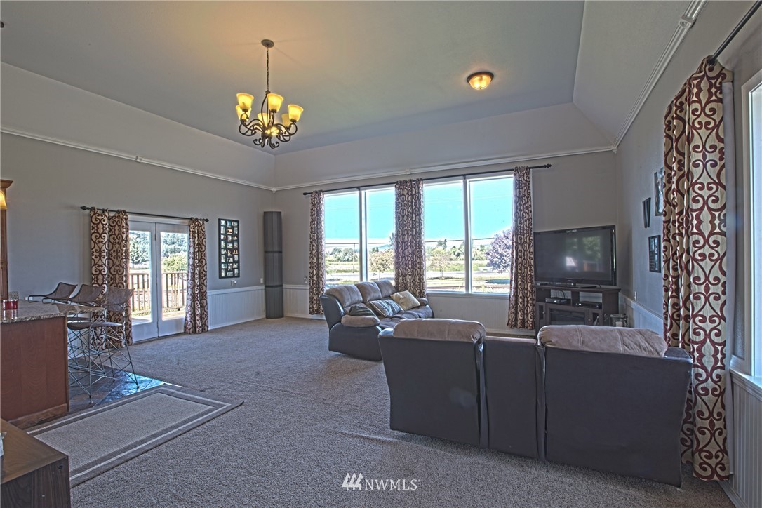 603 Gardner Road Burlington, WA 98233 - Photo 4 of 25 Gallery Image 4