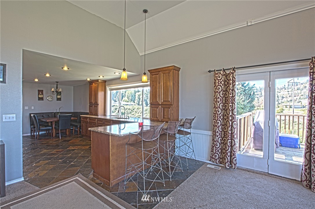 603 Gardner Road Burlington, WA 98233 - Photo 7 of 25 Gallery Image 7