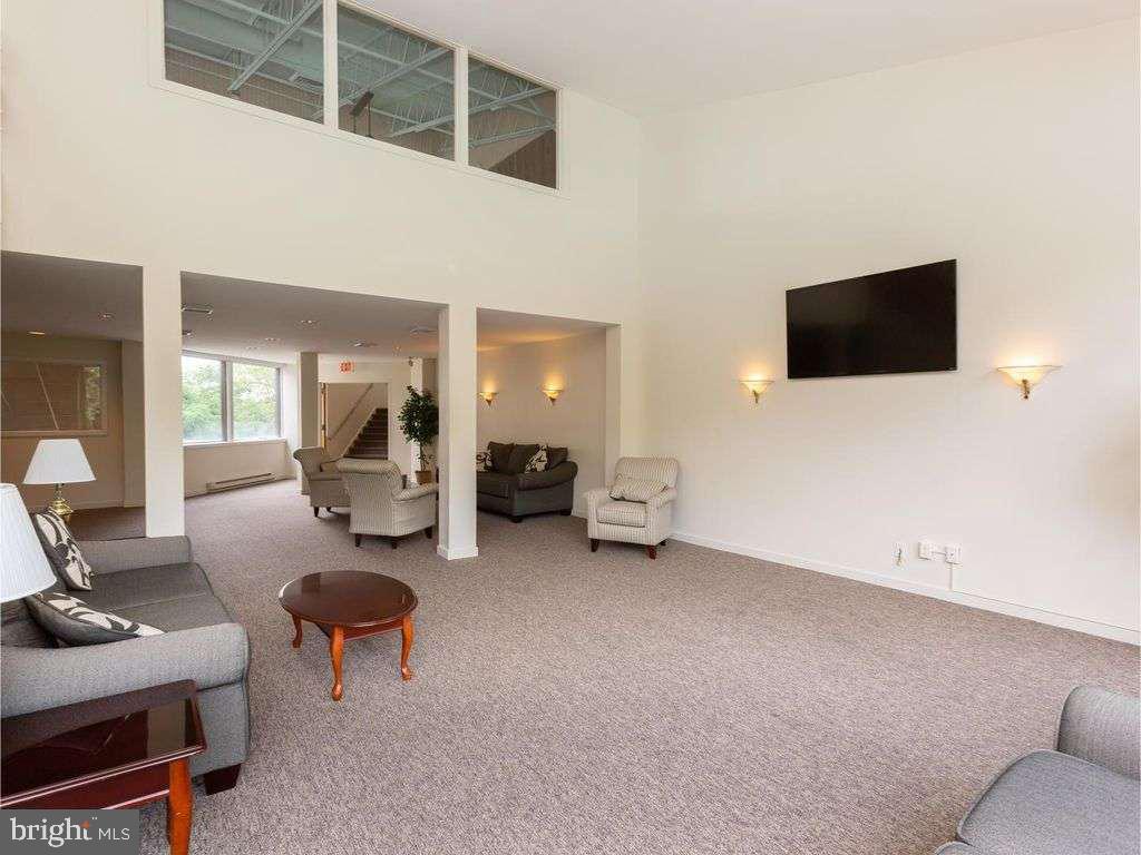 319 Shawmont Avenue, Unit A Philadelphia, PA 19128 - Photo 18 of 21