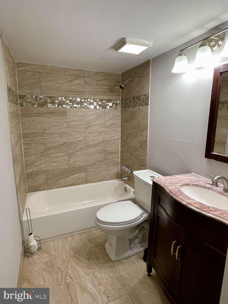 319 Shawmont Avenue, Unit A Philadelphia, PA 19128 - Photo 6 of 21