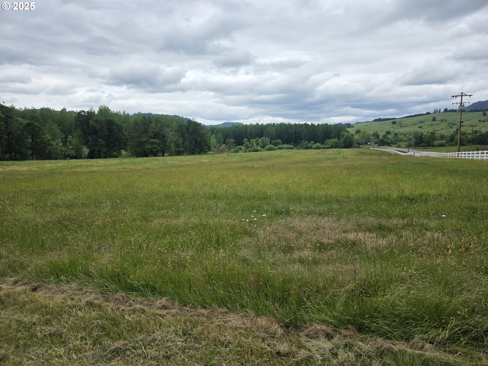 4340 Highway 38 Drain, OR 97435 - Photo 22 of 22 a view of a lake with a big yard