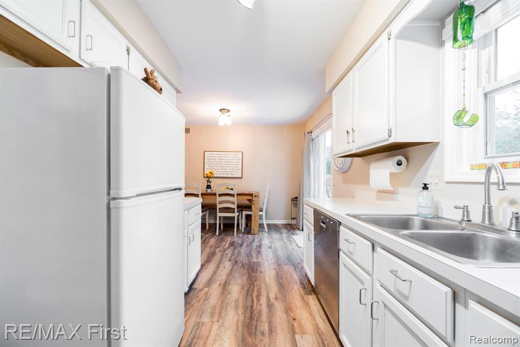 1356 Miller Road Lake Orion, MI 48362 - Photo 31 of 50