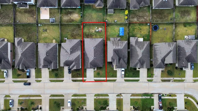 a view of a multi story building