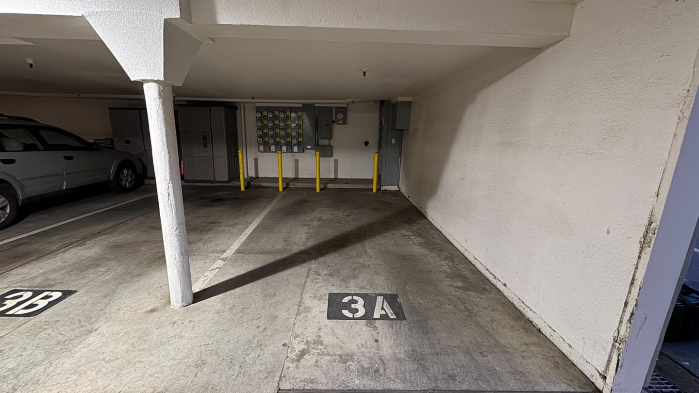 20 Willow Road, Unit 26 Menlo Park, CA 94025 - Photo 33 of 39