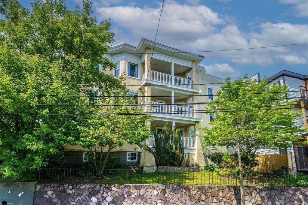 33 Main Street, Unit 2 Somerville, MA 02145 - Photo 19 of 20