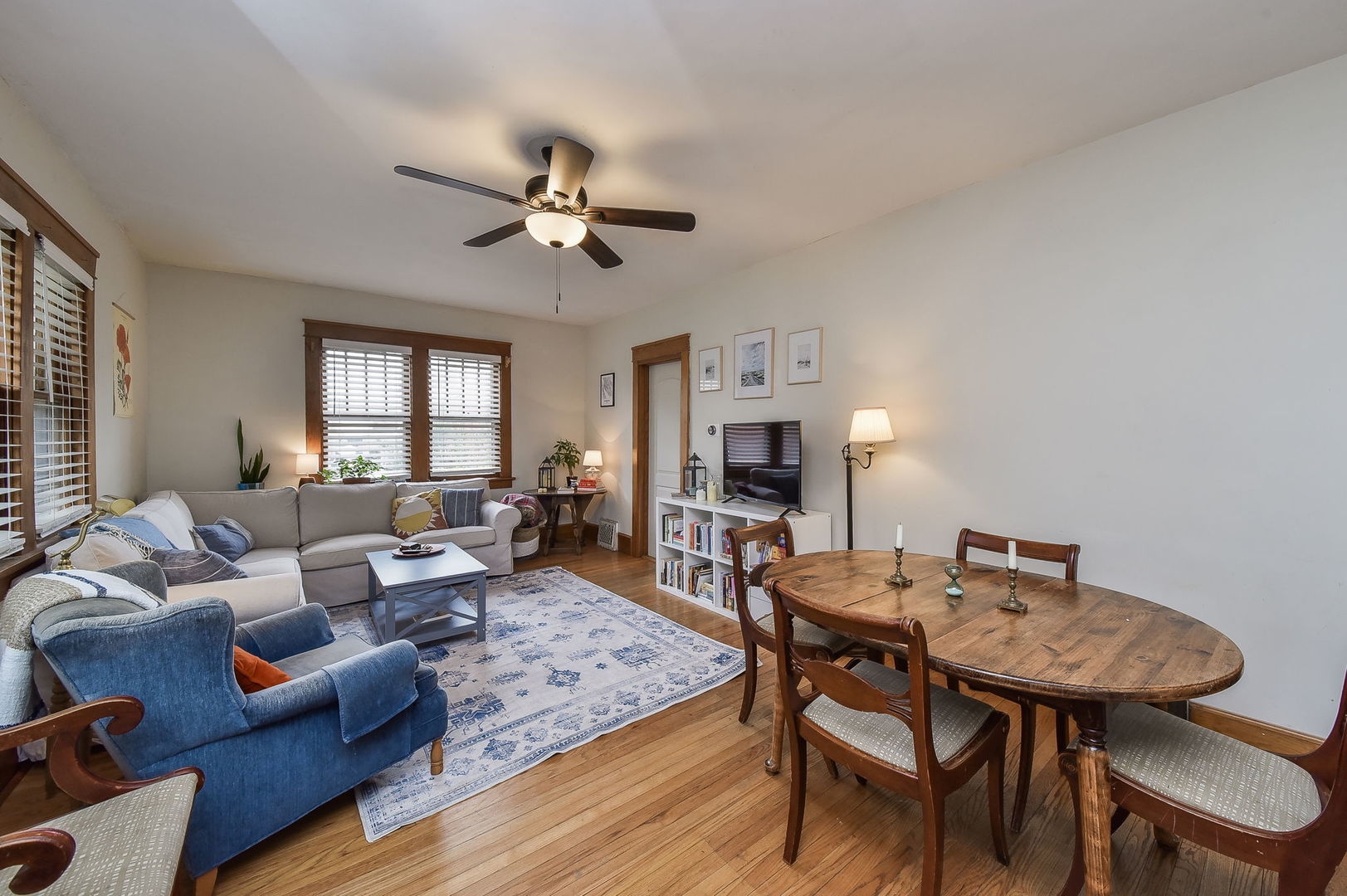 413 Delles Road Wheaton, IL 60187 - Photo 5 of 17 Gallery Image 5