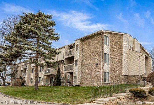 30475 West 14 Mile Road, Unit 84 Farmington Hills, MI 48334 - Photo 1 of 14