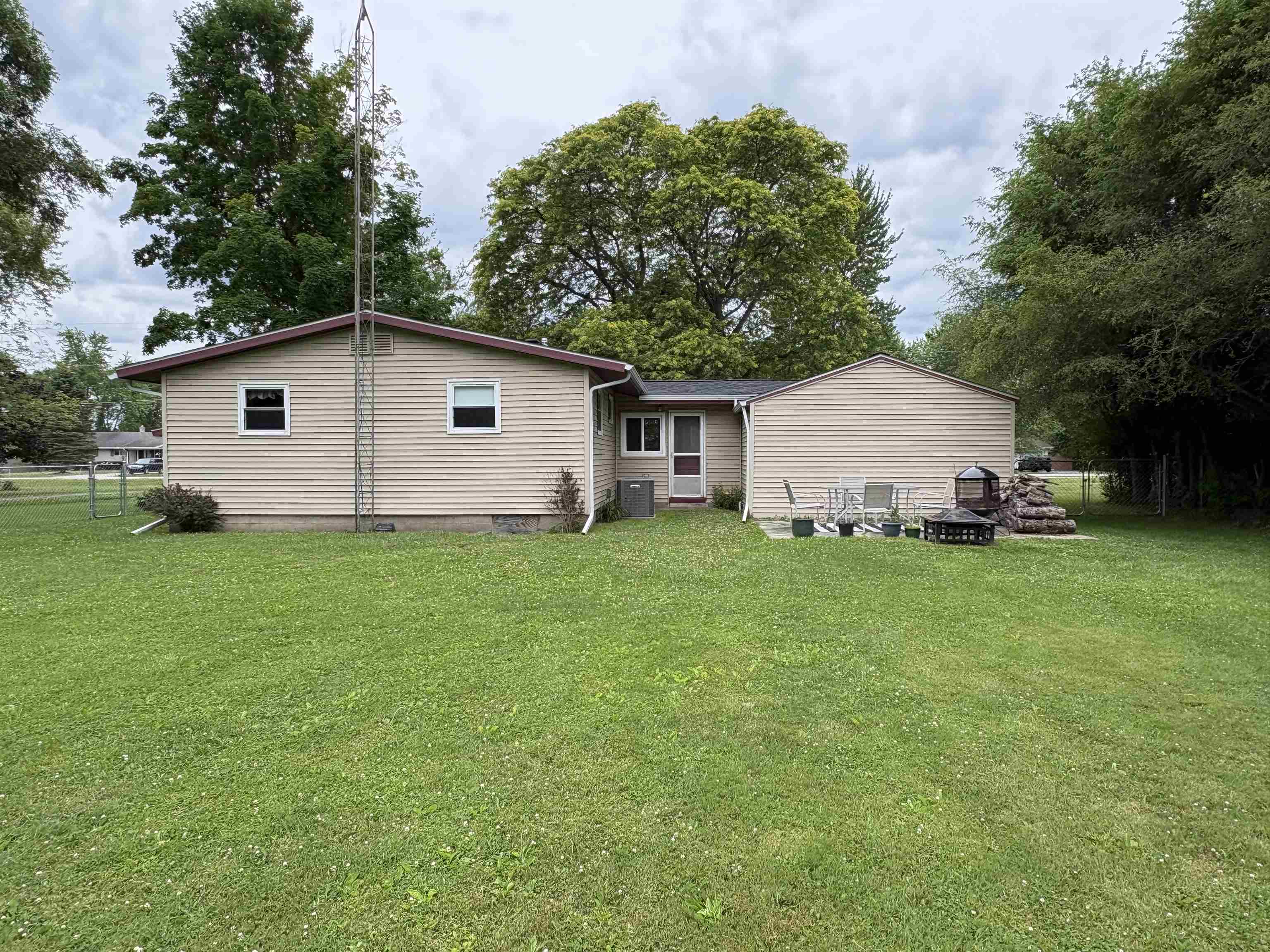 8104 North Webster Road Mount Morris, MI 48458 - Photo 3 of 27