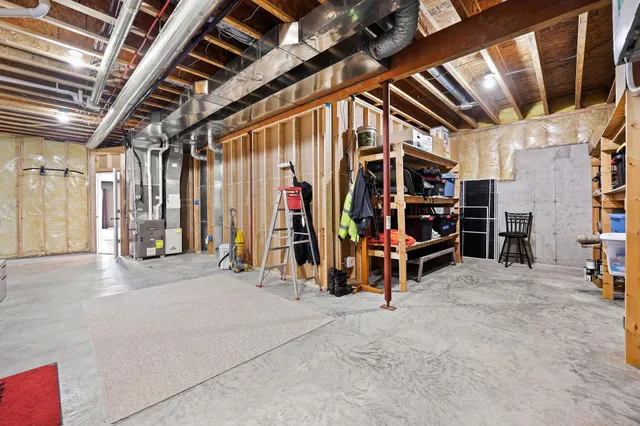 $589,900 | 221 Glen View Road, Mount Horeb, WI 53572