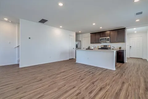 $1,995 | 194 George Neggan Lane, Bastrop, TX 78602