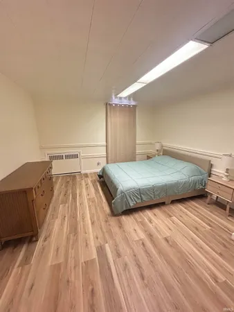 $2,000 | 403 Lincoln Way, South Bend, IN 46601