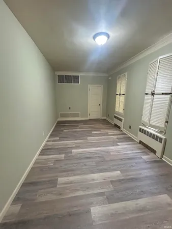 $2,000 | 403 Lincoln Way, South Bend, IN 46601