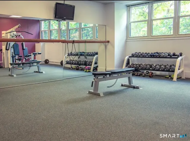 $124,900 | 31 Woodland Street, Unit 1I, Hartford, CT 06111