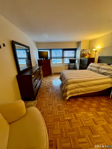 $124,900 | 31 Woodland Street, Unit 1I, Hartford, CT 06111