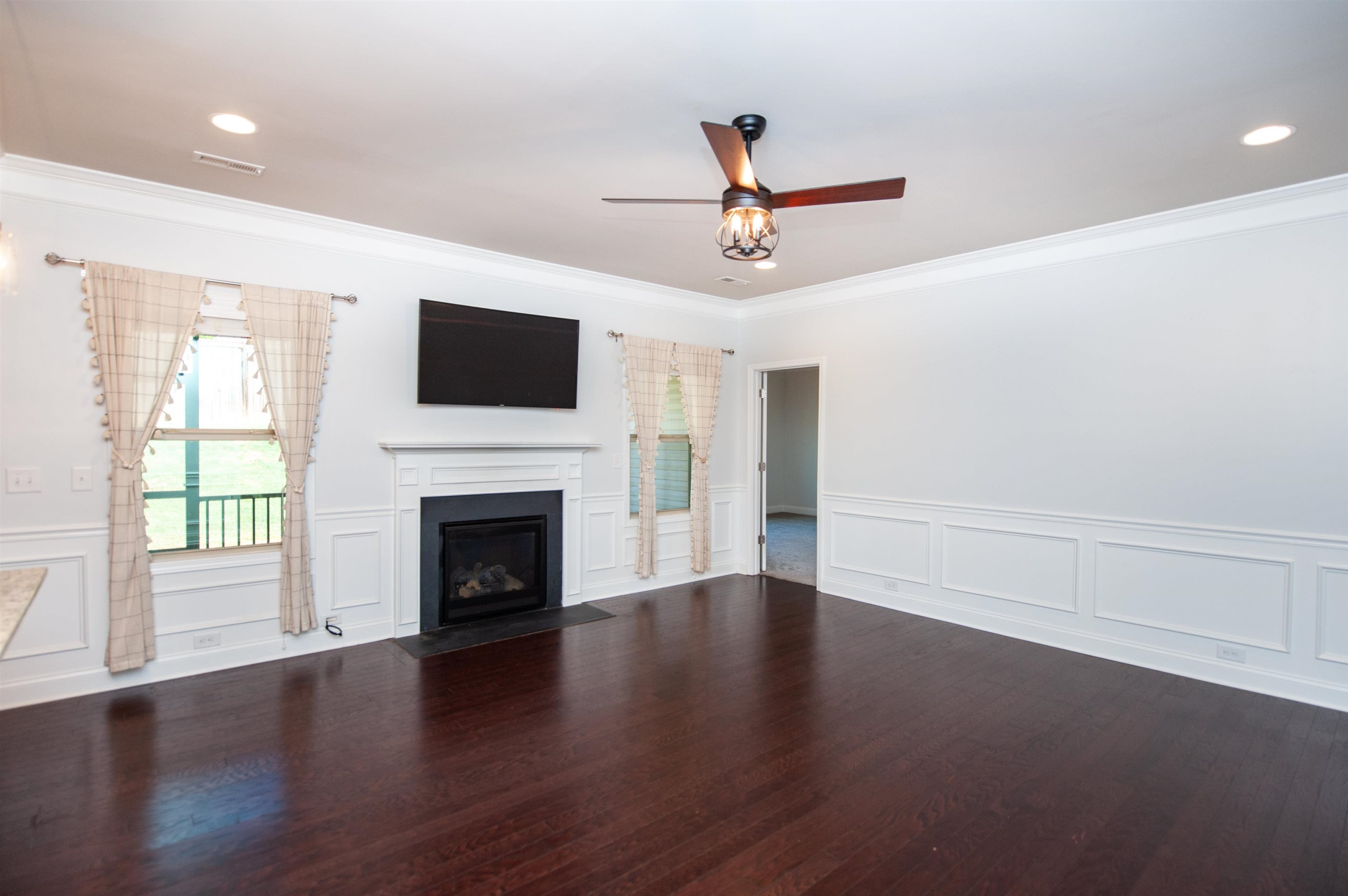 454 Wolfbend Road Woodruff, SC 29388 - Photo 3 of 27 Gallery Image 3
